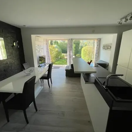 בית נופש Les Restanques Maison De La Pinede 2