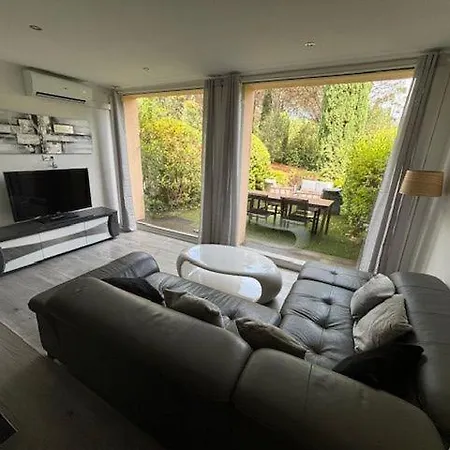 בית נופש Les Restanques Maison De La Pinede 2