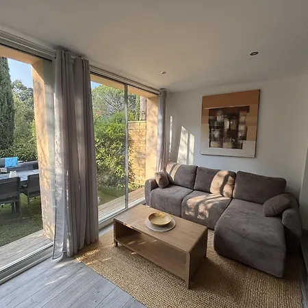 Les Restanques Maison De La Pinede 2